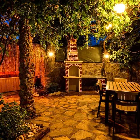 Sarnic - Stone With Private Pool For 6 Guests In Kayakoey, וילה *