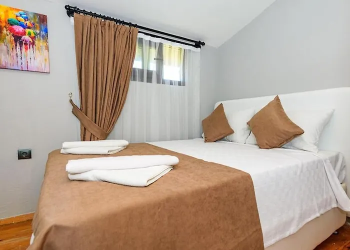 Sarnic - Stone With Private Pool For 6 Guests In Kayakoey, וילה